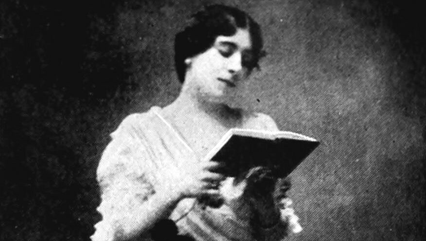 More people should listen to Isabelle Poulenard