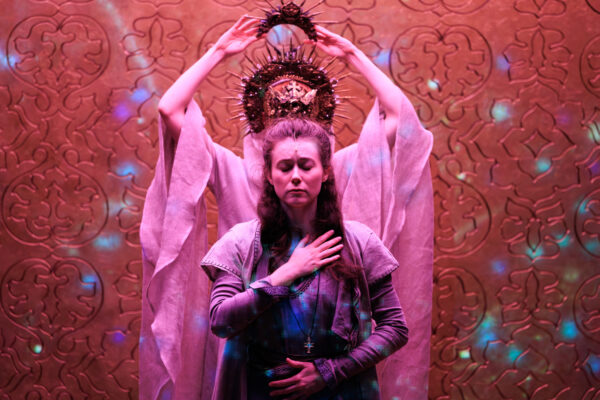 Staring into the abbess