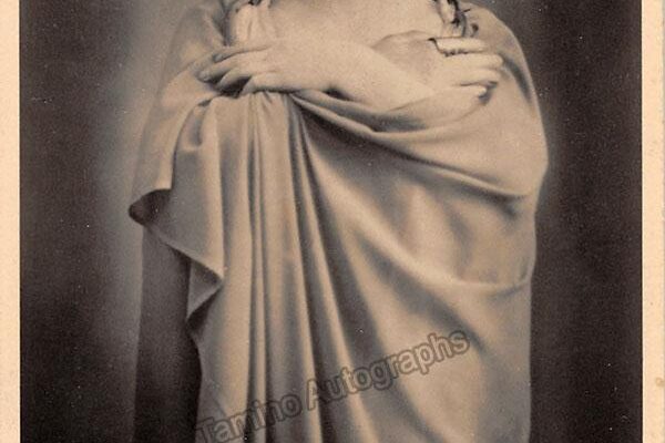 A favorite art song performance from Ivy Lin