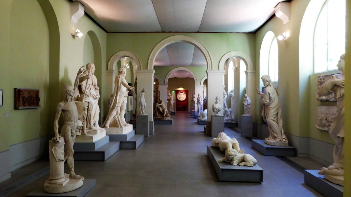 Sculpture gallery at the Musée Granet